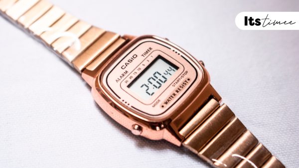 952a75e2-d43f-49d8-8fc5-5b92ce2f692a A1 - Casio Mini Oro Rosa