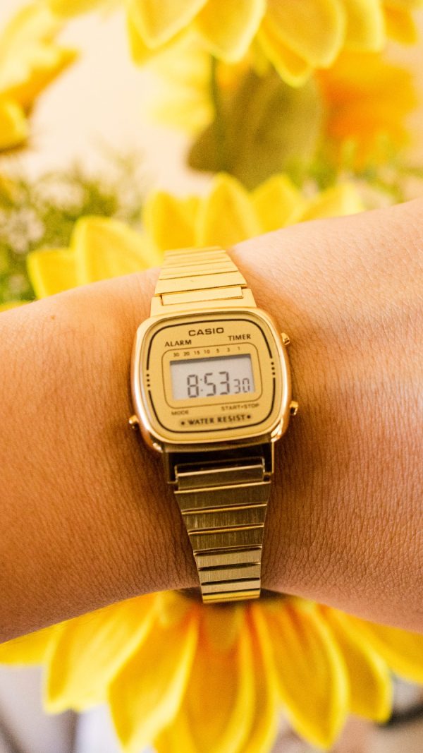 9d2dab9b-1974-4aaf-931a-de1ff7513325 A1 - Casio Original Mini Dorado